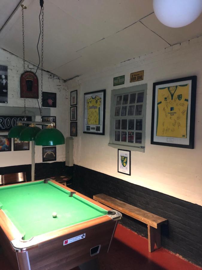 The Crown InnSmallburgh エクステリア 写真